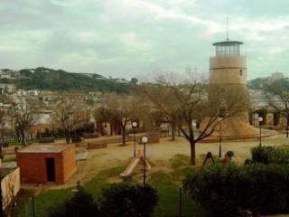 4 Bedrooms - Apartment - Girona - For..