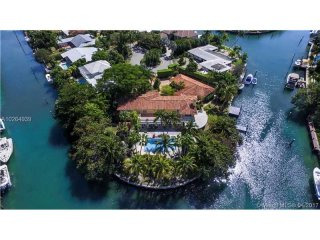 6 bedroom House For Sale: 251 Knollwood..