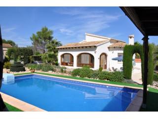 3 Bedrooms - Villa - Alicante - For Sale