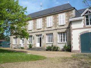 9 Bedrooms - Ready To Move Into -..