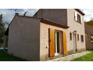 Villa In Very Good Condition With 80 M2..