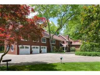 5 bedroom House For Sale: 132 Old Stone..