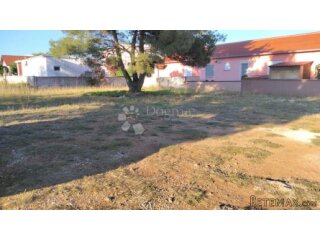 GRAĐEVINSKO ZEMLJIŠTE 1199 m² – Otok Vir (Izvrsna investicij