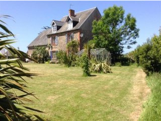 Country House with Two Guest Gites