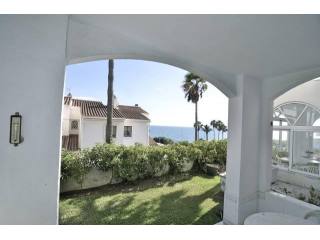 2 bedroom town house for sale