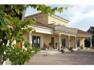 3 bedroom Villa For Sale: 63120..