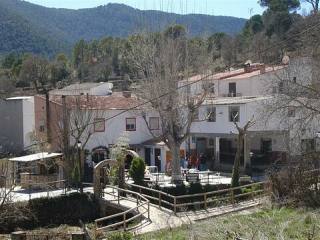 BAR/RESTAURANT/HOSTEL
