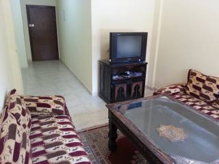 Apartment 3 Beds - 1 Bath - Terrace -..