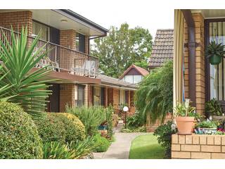 Highfield Court Retirement Village -..