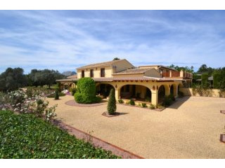 V1502 - A Unique 900㎡ Finca Style P..