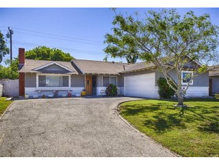 3 bedroom House For Sale: 474 Magna..