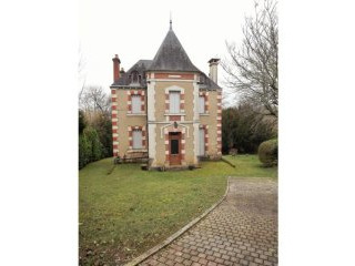 Authentic 19th Century Home With Wooded..