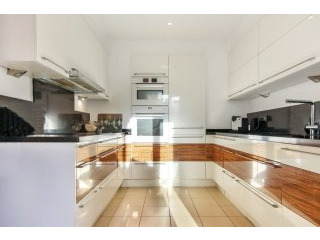 Lovely 4 Bedroom villa