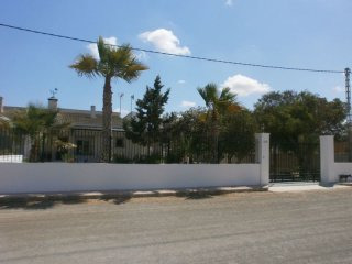 3 Bedrooms - Property - Alicante - For..