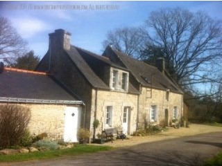 3 bed house, 1 bed cottage, barn to..