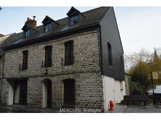 6 bedroom Town House For Sale: 35500..