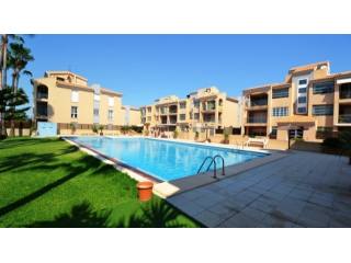 Lovely 3 Bedroom 2 Bathroom Apartment..