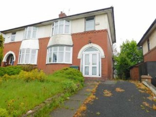 3 bedroom, Semi-detached House house..