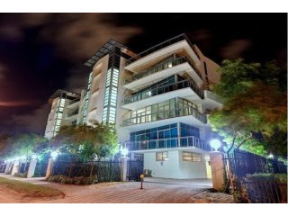 3 bedroom Flat For Sale: 1090 NW North..
