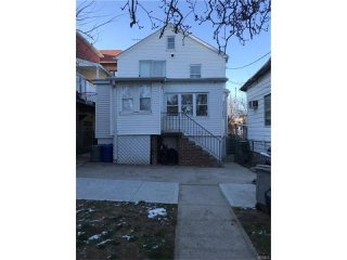 3 bedroom House For Sale: 3279 Barkley..