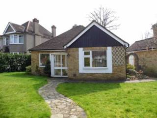2 bedroom, Detached Bungalow house for..