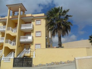 2 bedroom, 1 bathroom Apartment..
