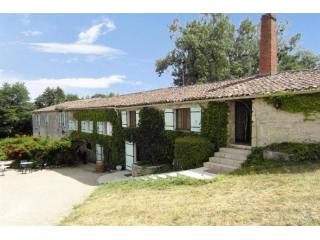 Country House For Sale: 33000 BORDEAUX