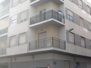 2 bedroom, 1 bathroom Apartment, (build..