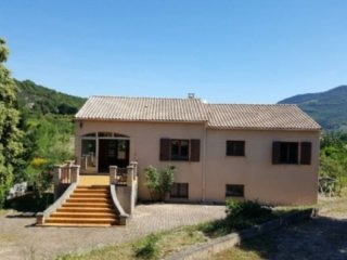 Villa of 2 Apartments with Garden and..
