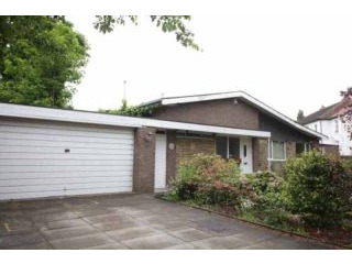 5 bedroom, Detached Bungalow house for..