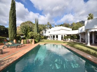 Unique 6-Bedroom Villa For Sale In Los..