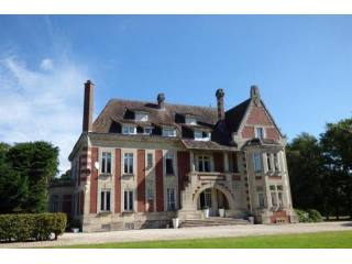 10 bedroom Manor House For Sale: 80700..