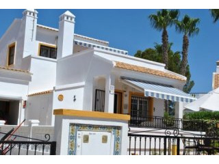 3 Bedrooms - Villa - Alicante - For Sale