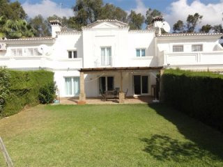 TOWNHOUSE FOR SALE IN CALAHONDA