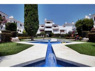 3 bedroom town house for sale