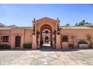 HM4O2832 - Villa For sale in Guadalmina..