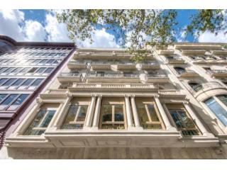 15 bedroom Flat For Sale: BARCELONA..