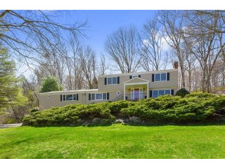 4 bedroom House For Sale: 31 Brookwood..