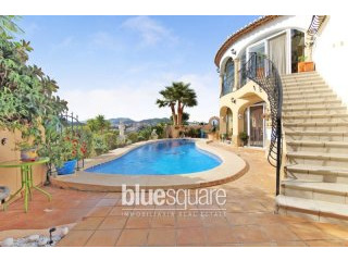 Luxury 5 bedroom villa with panoramic..