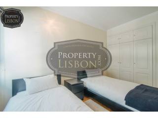 T3 Lisbon Apartment for Sale Near Metro..