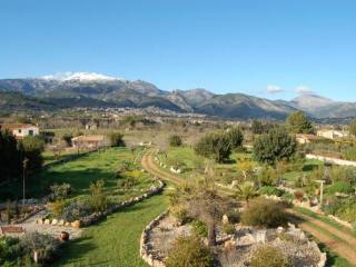 Well kept country house with fantastic..