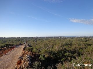 Plot With Ruin And Sea Views For Sale..