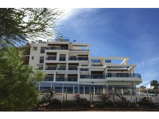 * 2 BED 2 BATH STUNNING MODERN..