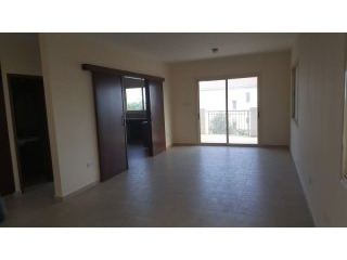 Three bedoom detahced townhouse for..
