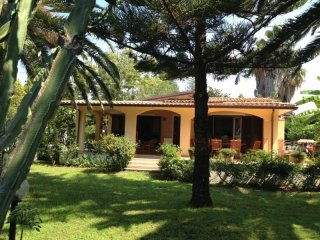 Villa Mafe, Santa Maria