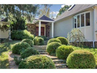 5 bedroom House For Sale: 20 OLD WESTON..