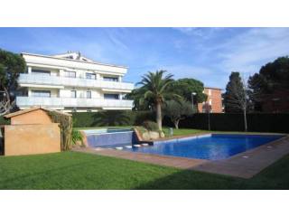 GROUND FLOOR APARTMENT WITH POOL IN THE..