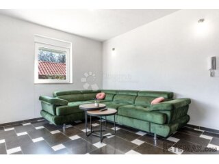 KLIMNO, apartman s bazenom na samo 250m od mora