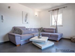 KLIMNO, apartman na samo 250m od mora
