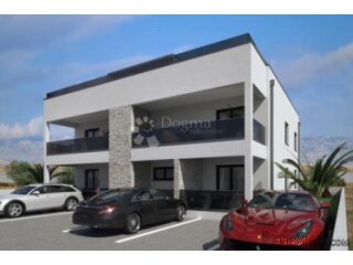 Apartman na Viru sa vrtom